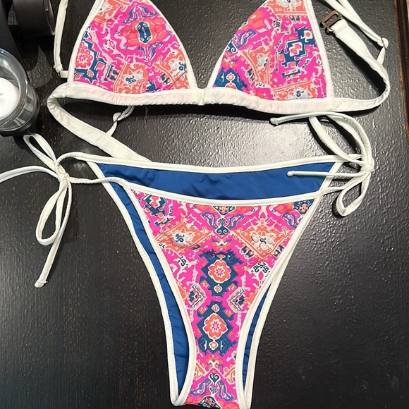 Maaji reversible bikini set size xs - Picture 2 of 2